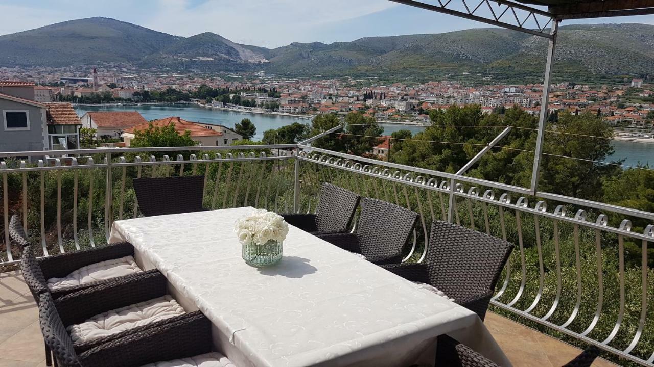 Вилла Ferienhaus Maria Трогир Экстерьер фото